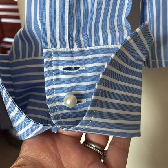 J crew Slight Cropped garçon shirt with pearl buttons in stripe Size 6 NWT - Picture 8 of 10